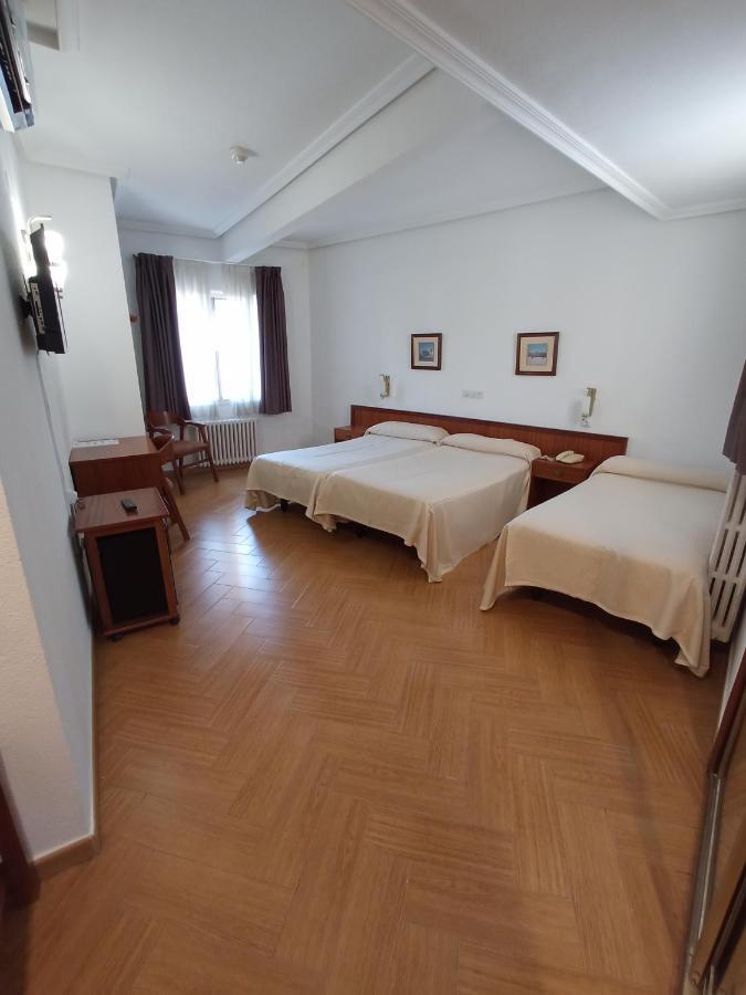 סגוביה Hotel Ele Acueducto מראה חיצוני תמונה
