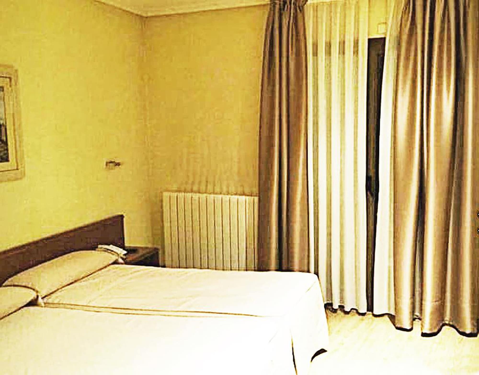 סגוביה Hotel Ele Acueducto מראה חיצוני תמונה