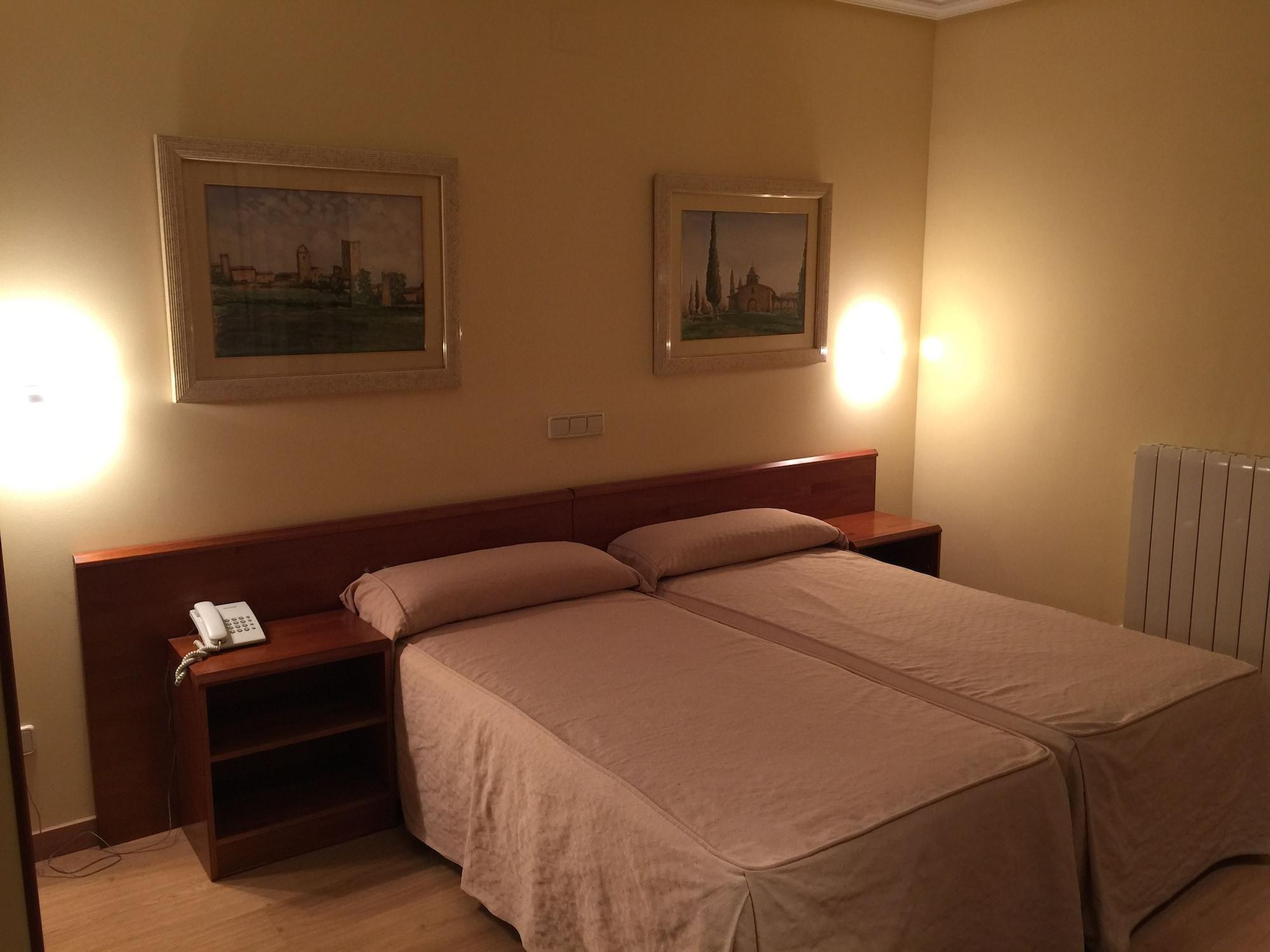 סגוביה Hotel Ele Acueducto מראה חיצוני תמונה