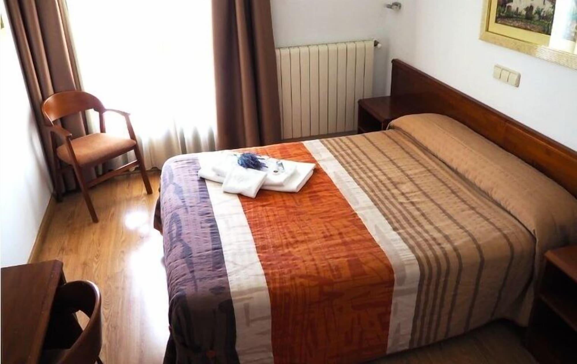 סגוביה Hotel Ele Acueducto מראה חיצוני תמונה