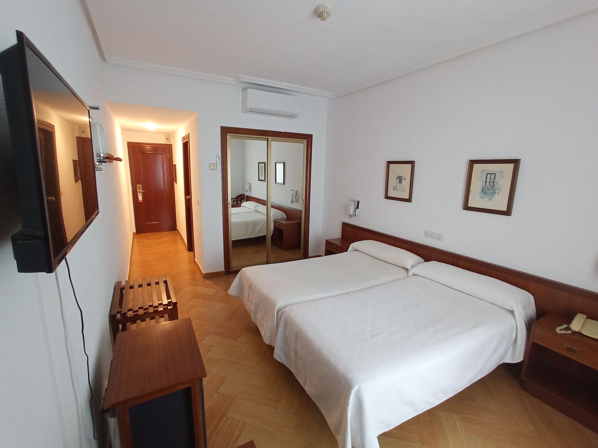 סגוביה Hotel Ele Acueducto מראה חיצוני תמונה